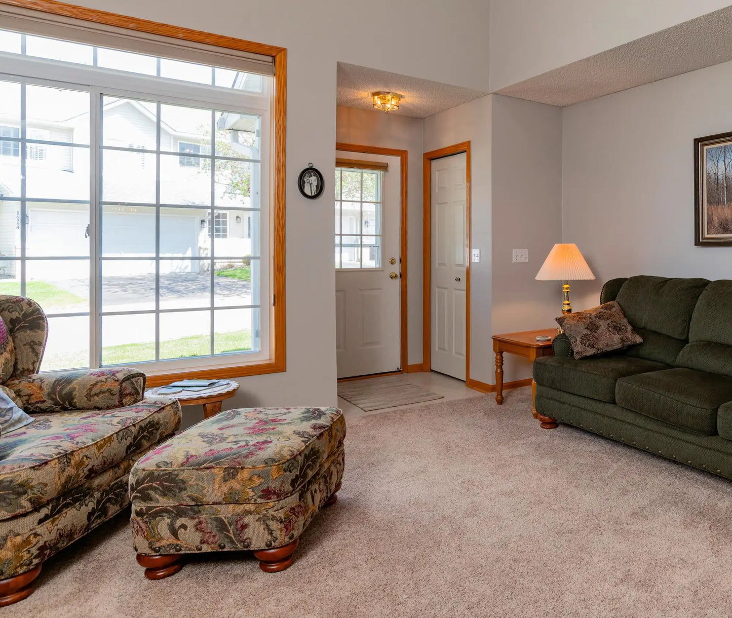 8690 Quarry Ridge Lane, Woodbury, MN 55125