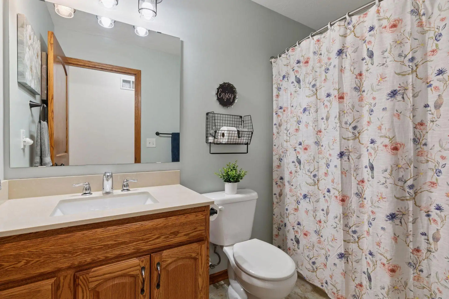 884 Forest Edge Drive, Jordan, MN 55352