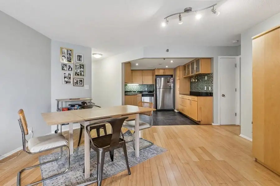 20 2nd Street, Minneapolis, MN 55413