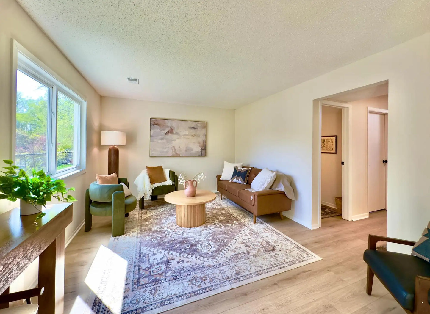 192 Transit Avenue, Roseville, MN 55113
