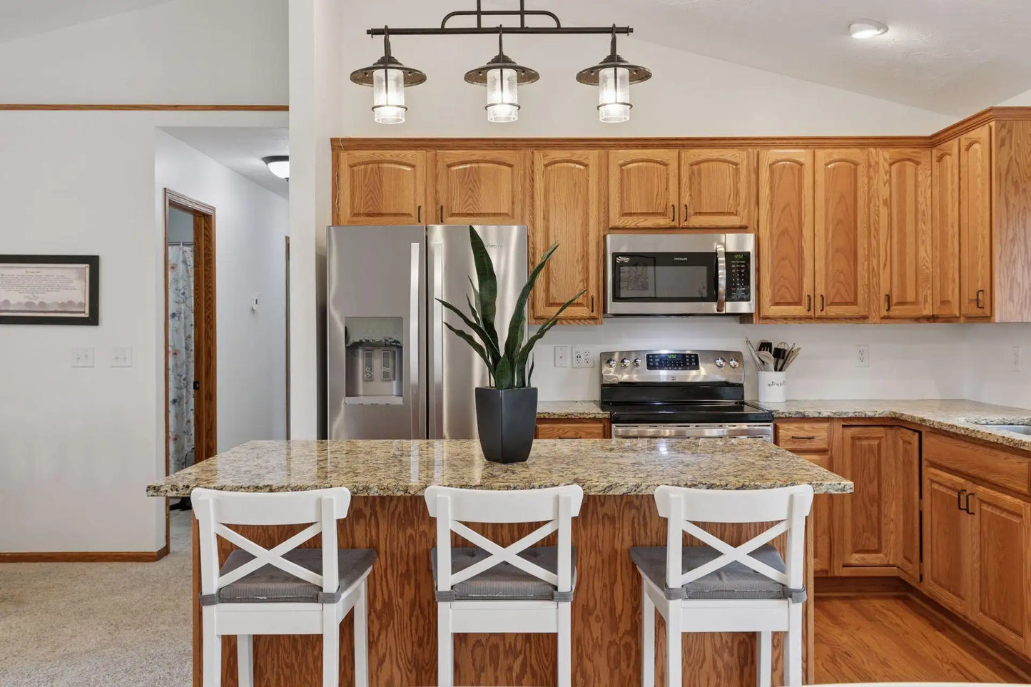 884 Forest Edge Drive, Jordan, MN 55352