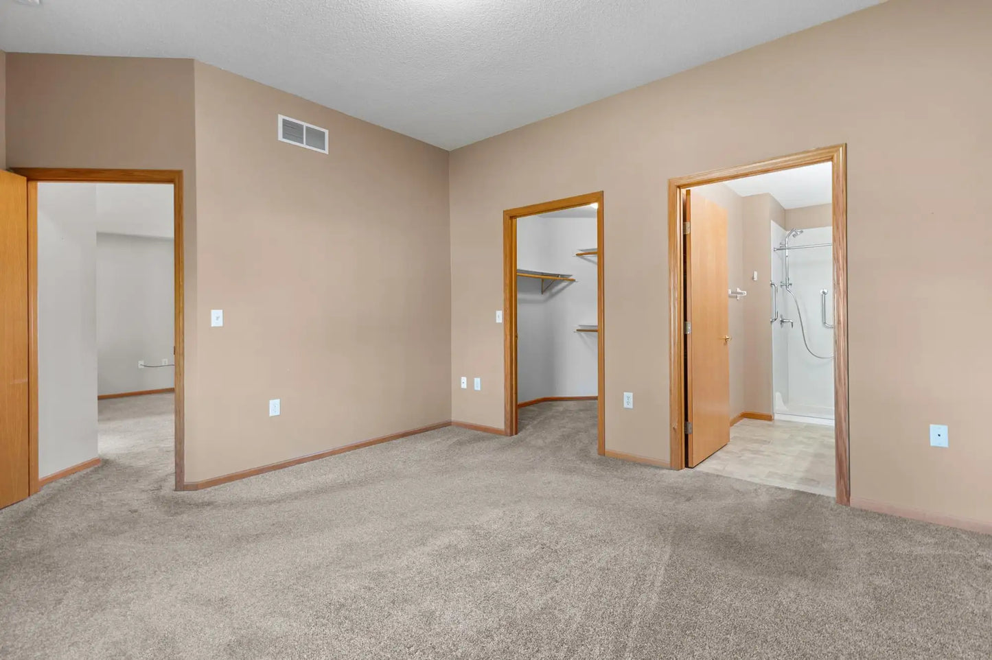 6117 150th Street, Hugo, MN 55038