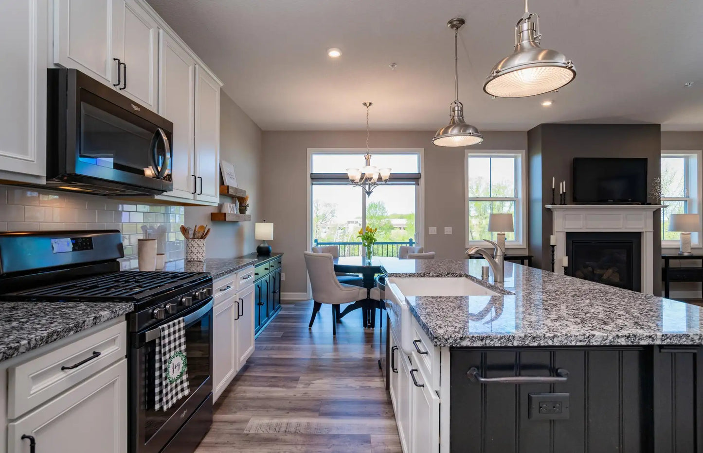 6967 Archer Court, Inver Grove Heights, MN 55077