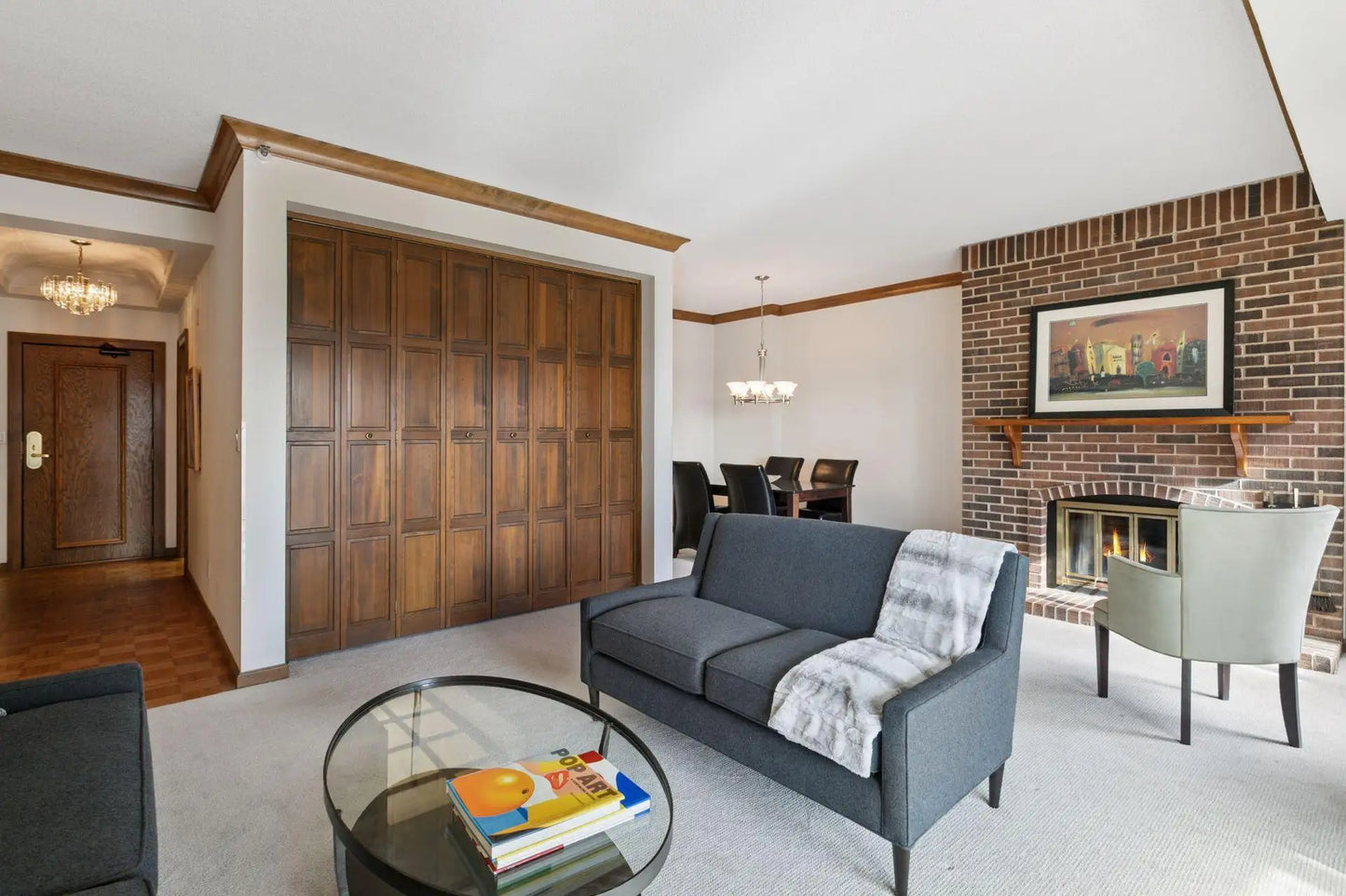 1235 Yale Place, Minneapolis, MN 55403