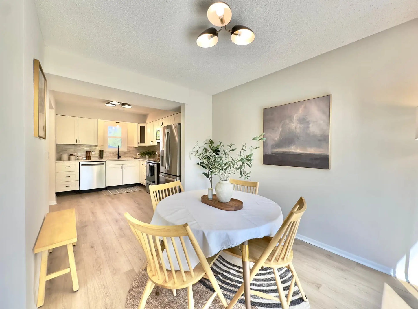 192 Transit Avenue, Roseville, MN 55113