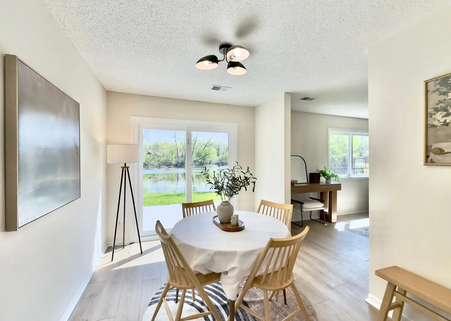 192 Transit Avenue, Roseville, MN 55113