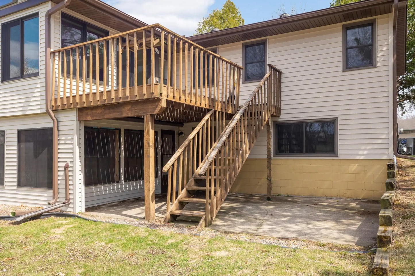 8100 Ivywood Avenue, Cottage Grove, MN 55016