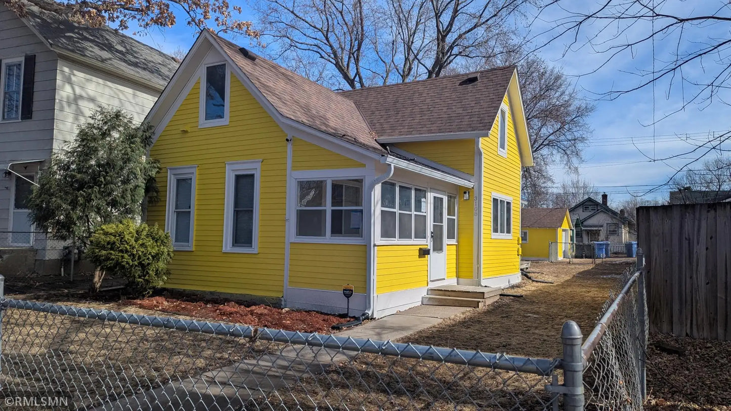 3108 James Avenue, Minneapolis, MN 55411