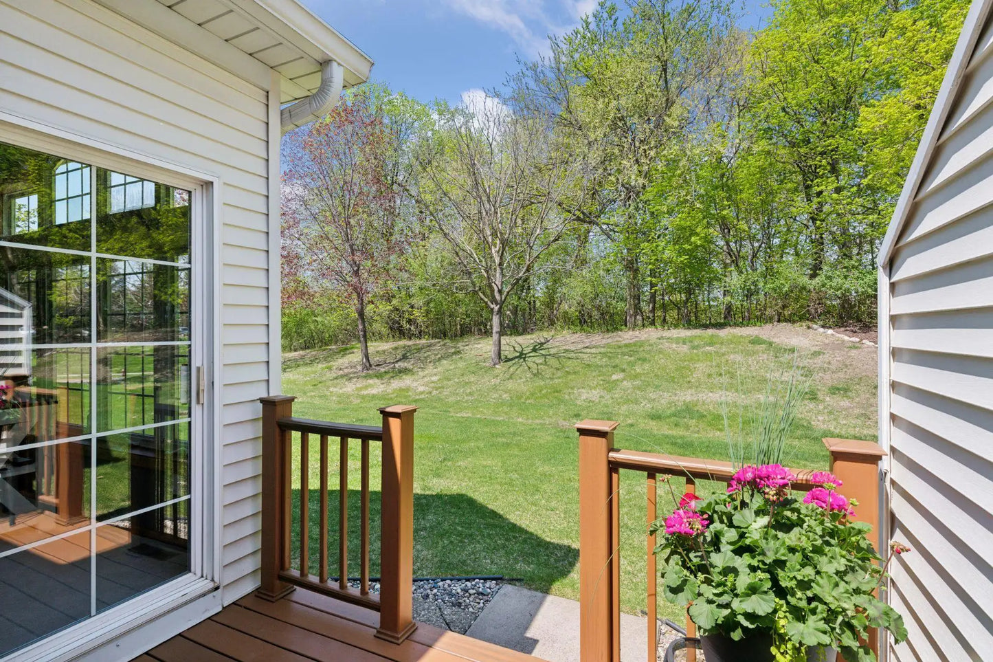 18396 Cattail Court, Eden Prairie, MN 55346