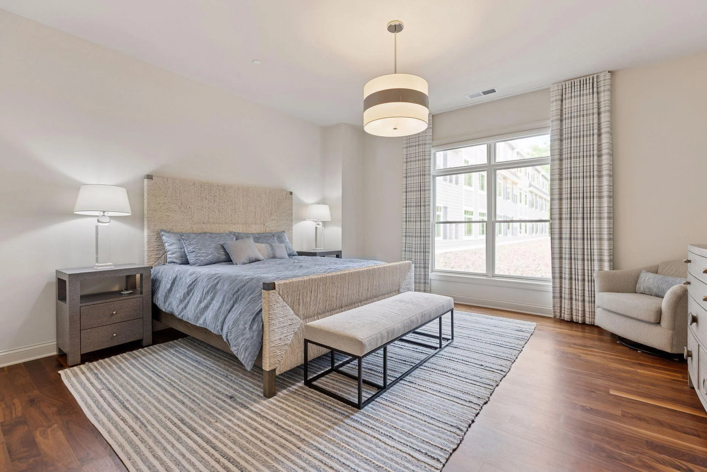 935 Lake Street, Wayzata, MN 55391