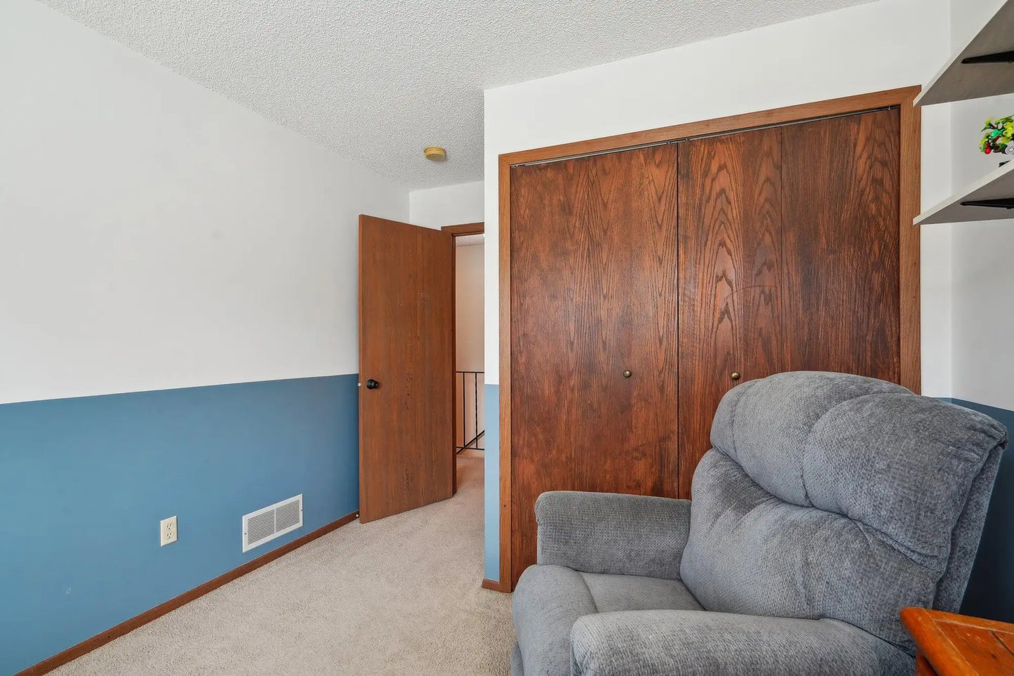 13352 Zenith Lane, Eden Prairie, MN 55346