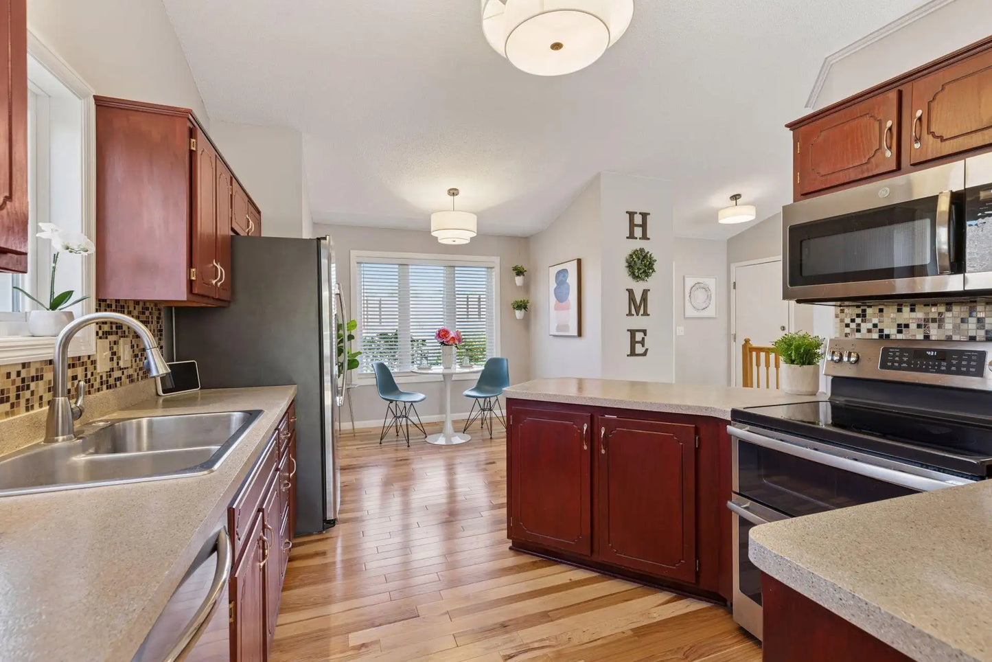 5715 Yucca Lane, Plymouth, MN 55446