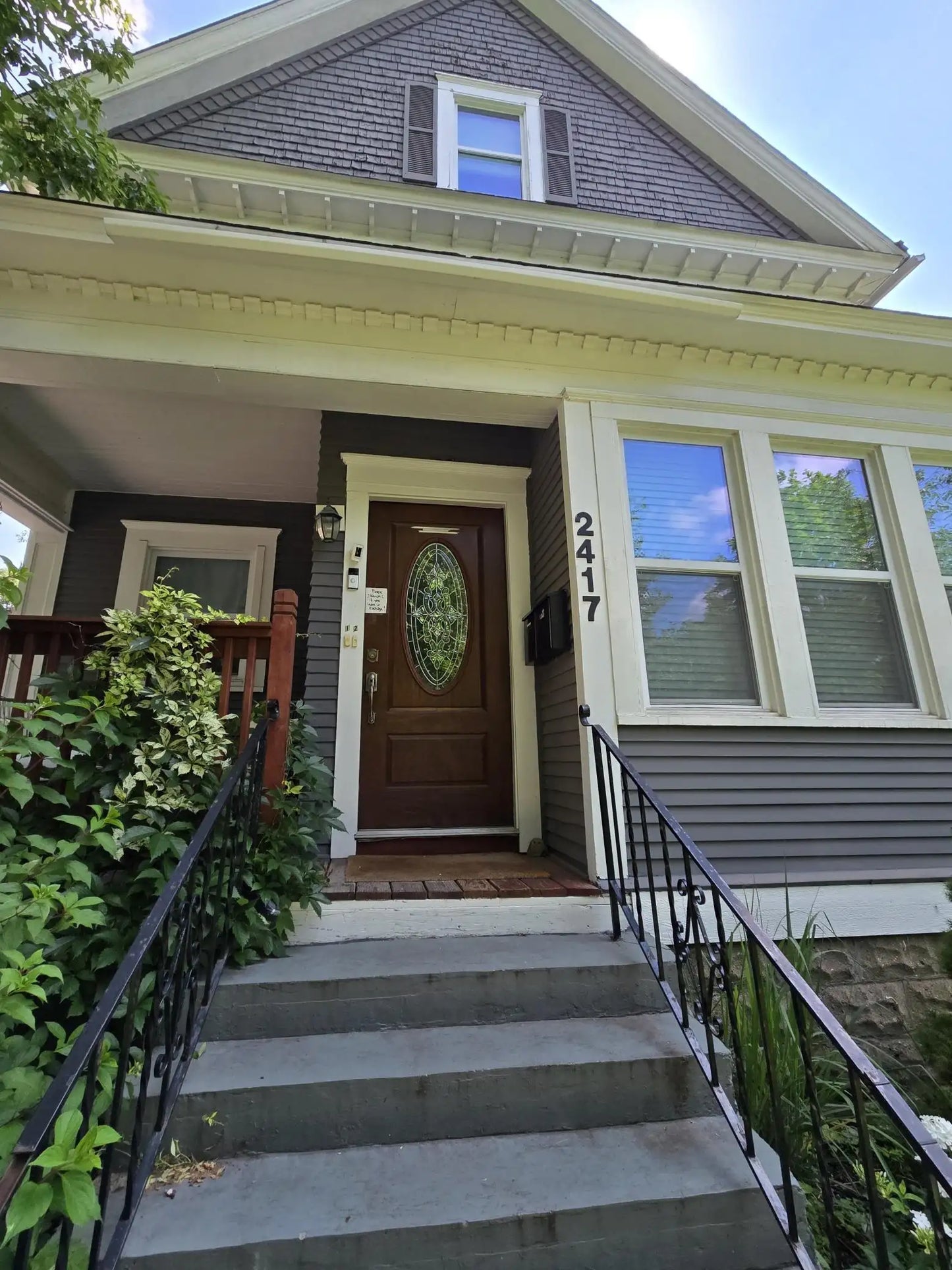 2417 Lyndale Avenue, Minneapolis, MN 55405