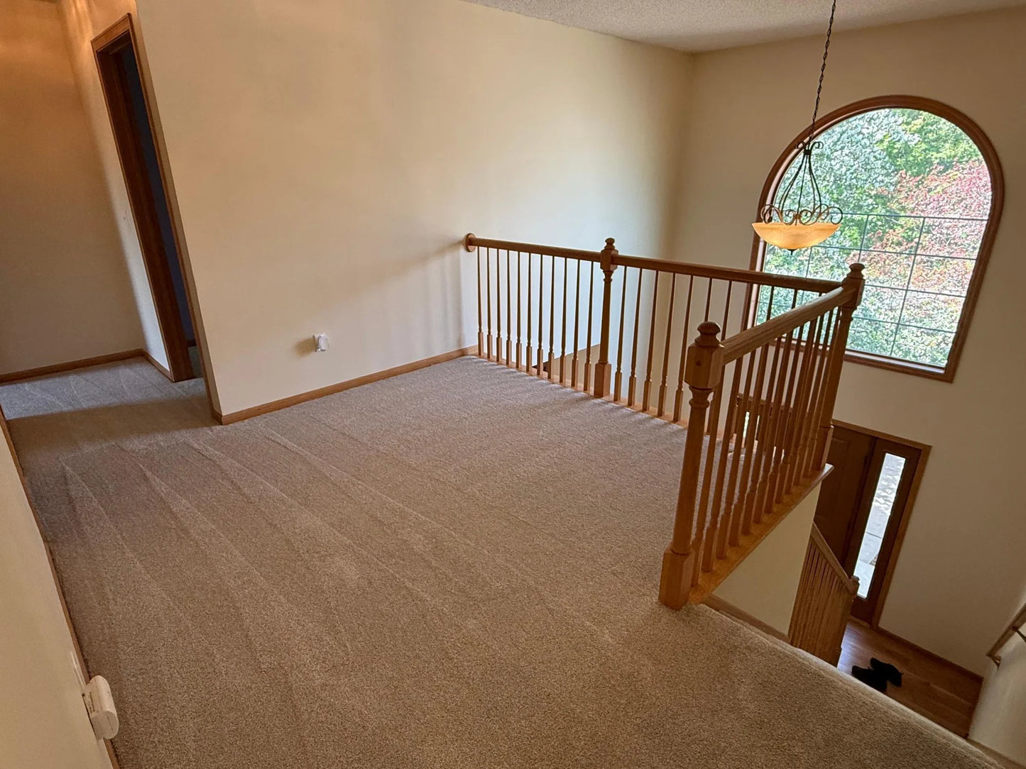 937 Briar Glen Lane, Woodbury, MN 55129
