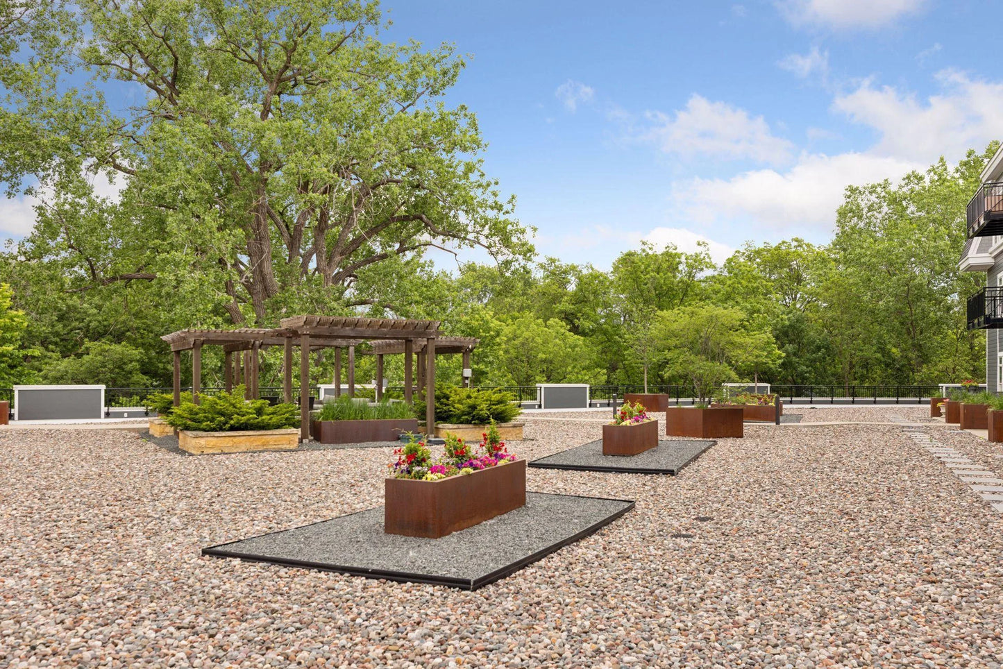 935 Lake Street, Wayzata, MN 55391