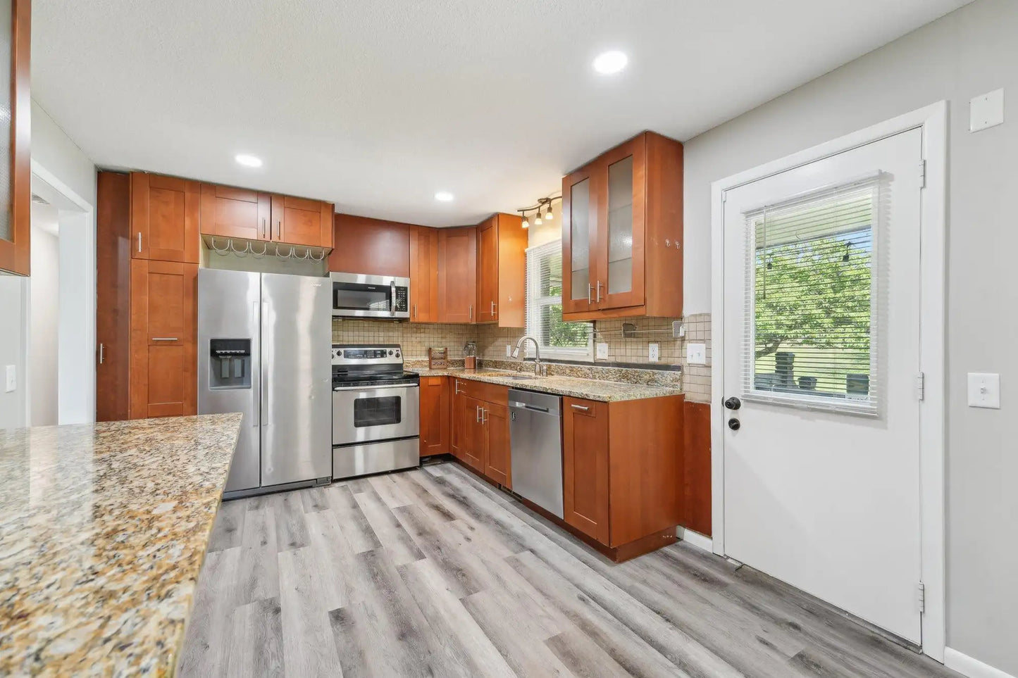2120 Xanthus Lane, Plymouth, MN 55447
