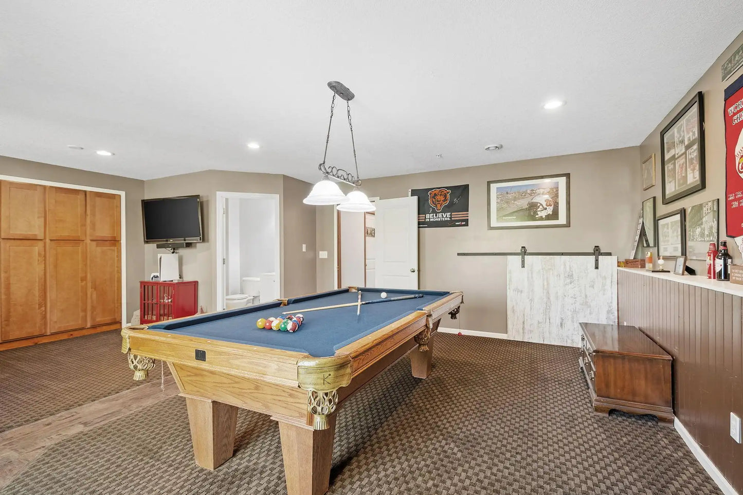 450 Stonewood Lane, Burnsville, MN 55306
