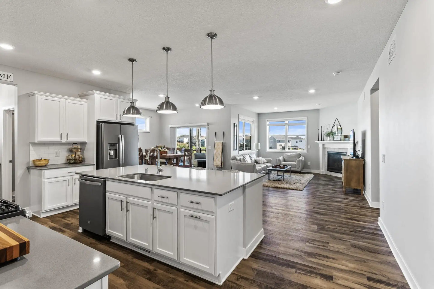 6063 Idsen Avenue, Cottage Grove, MN 55016