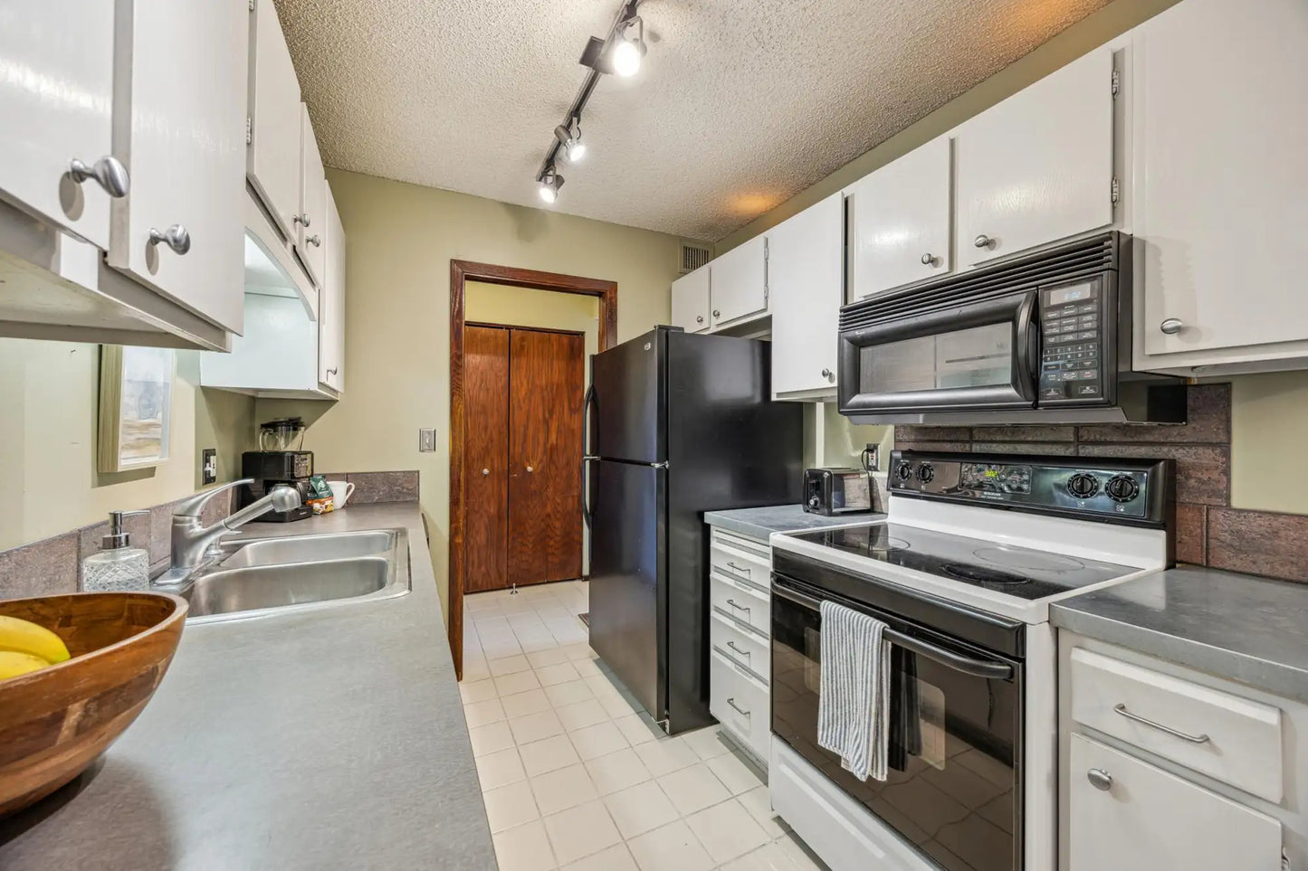 210 Grant Street, Minneapolis, MN 55403