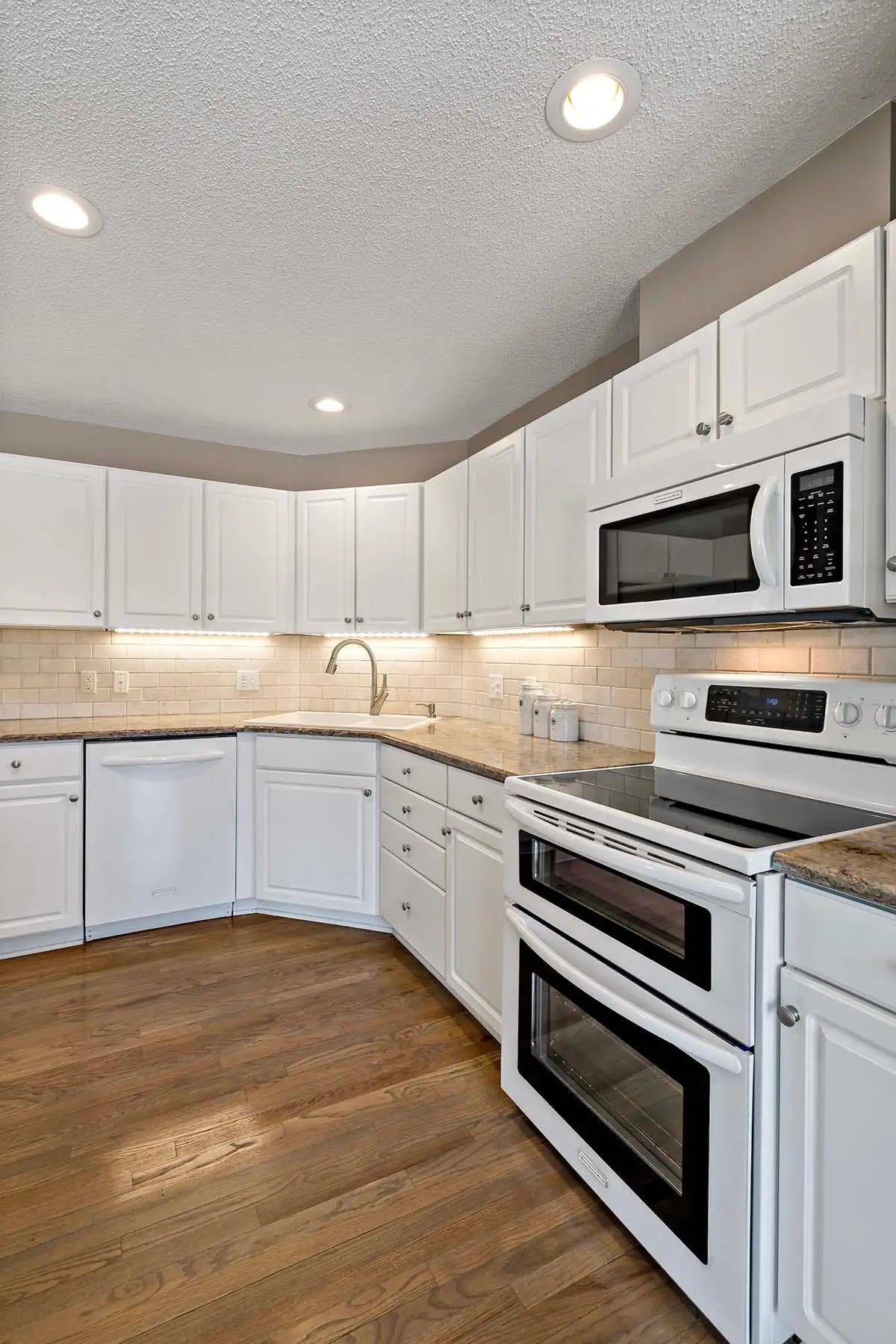 6227 Upland Lane, Maple Grove, MN 55311