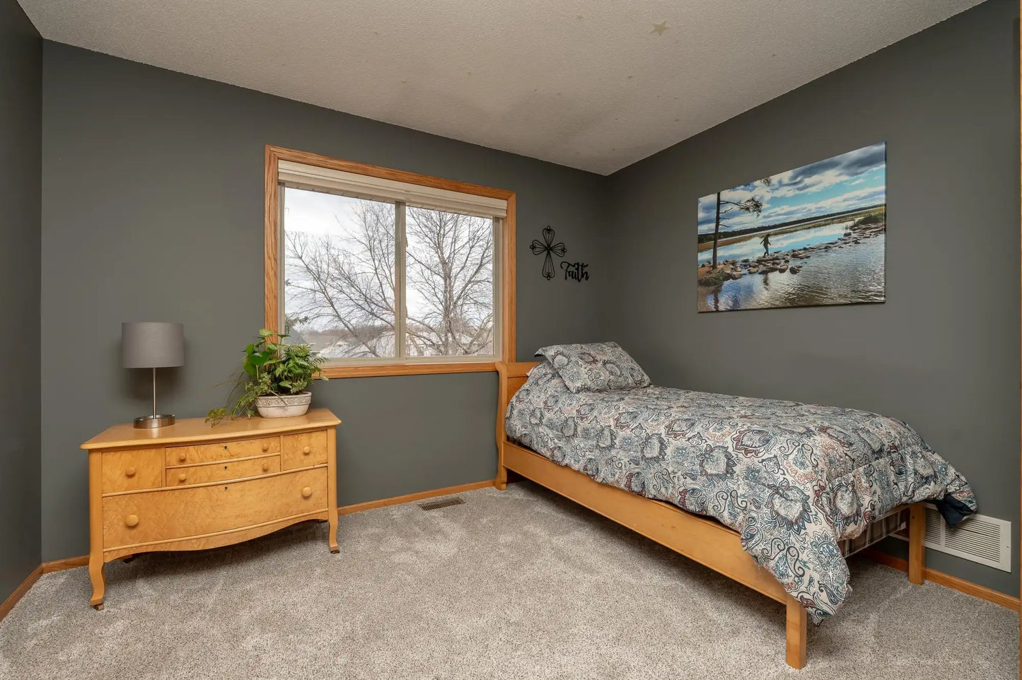 1326 Primrose Lane, Shakopee, MN 55379