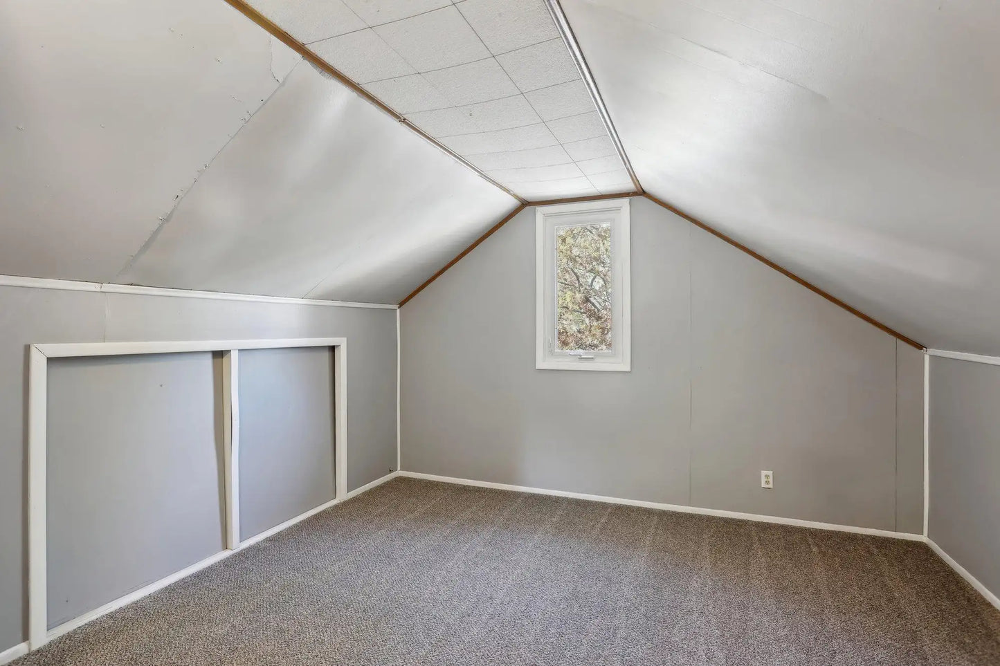 242 Curtice Street, West Saint Paul, MN 55118