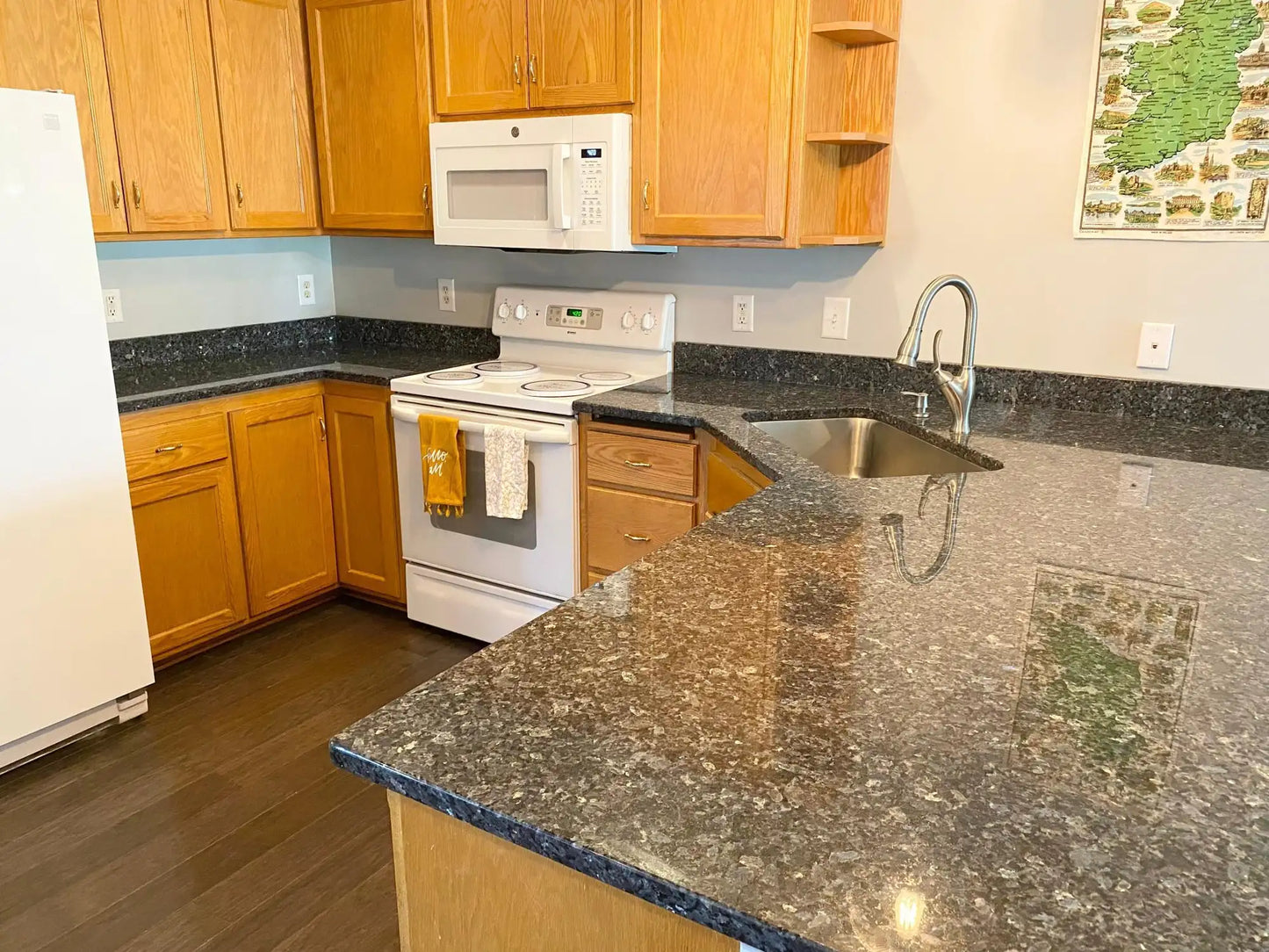 2184 Cleveland Way, Cambridge, MN 55008