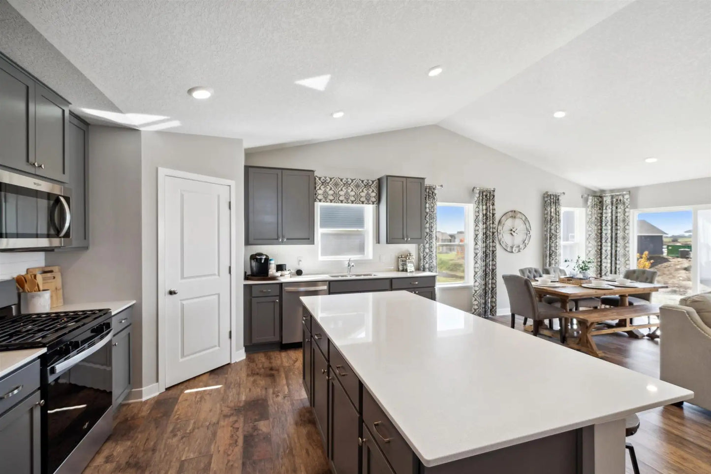 1650 Denali Drive, Shakopee, MN 55379