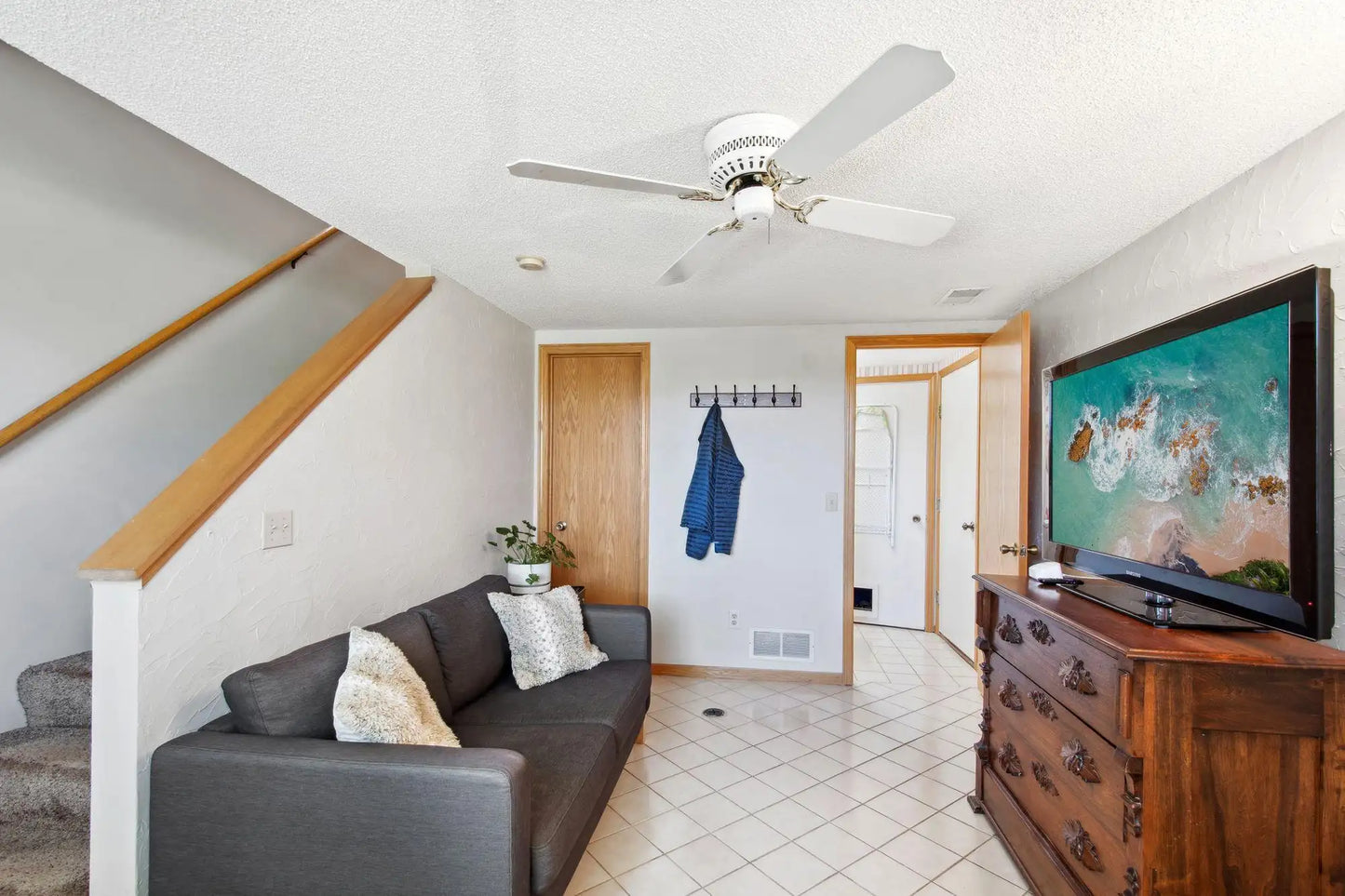 14252 Estates Avenue, Apple Valley, MN 55124