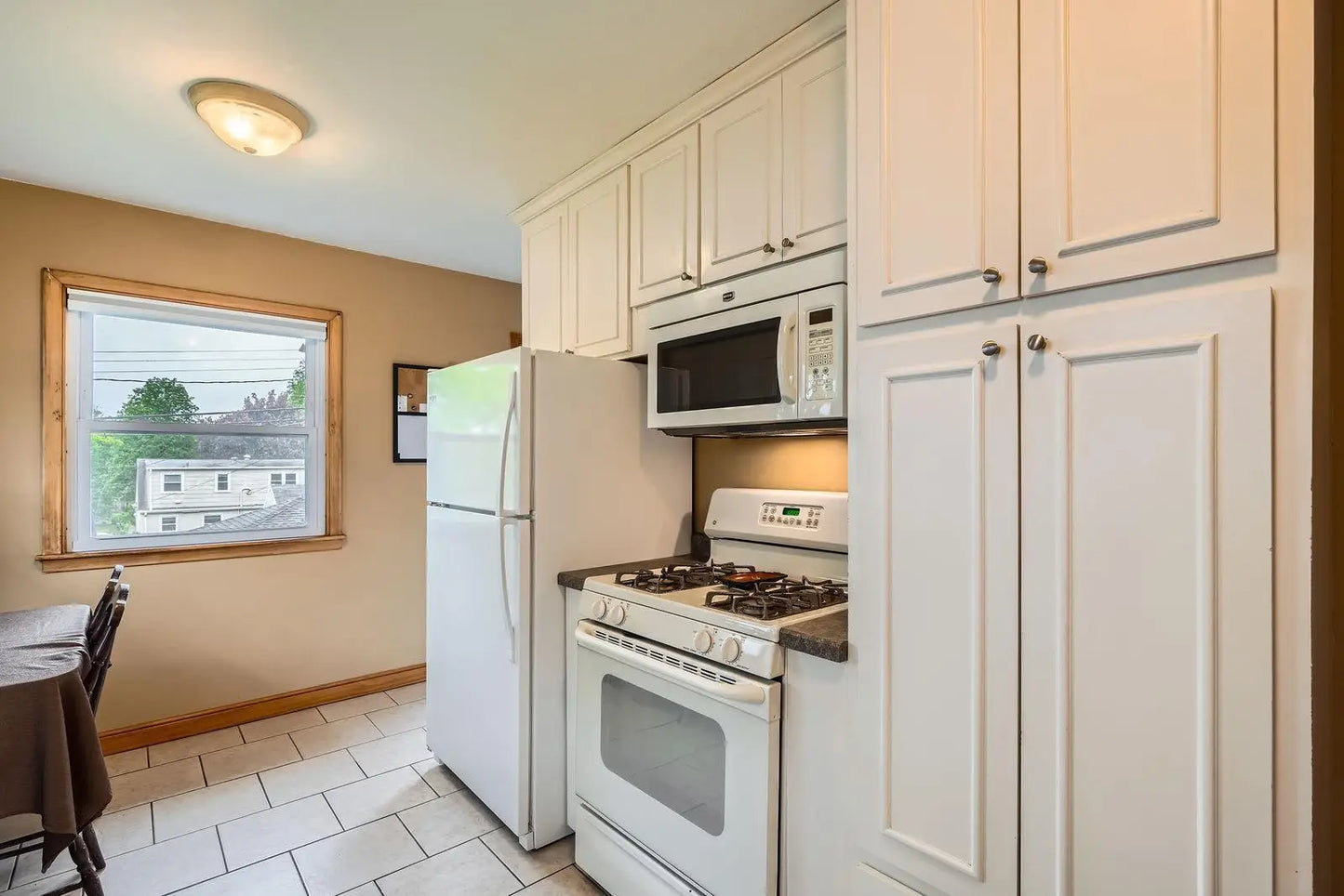 576 36 1/2 Avenue, Minneapolis, MN 55418