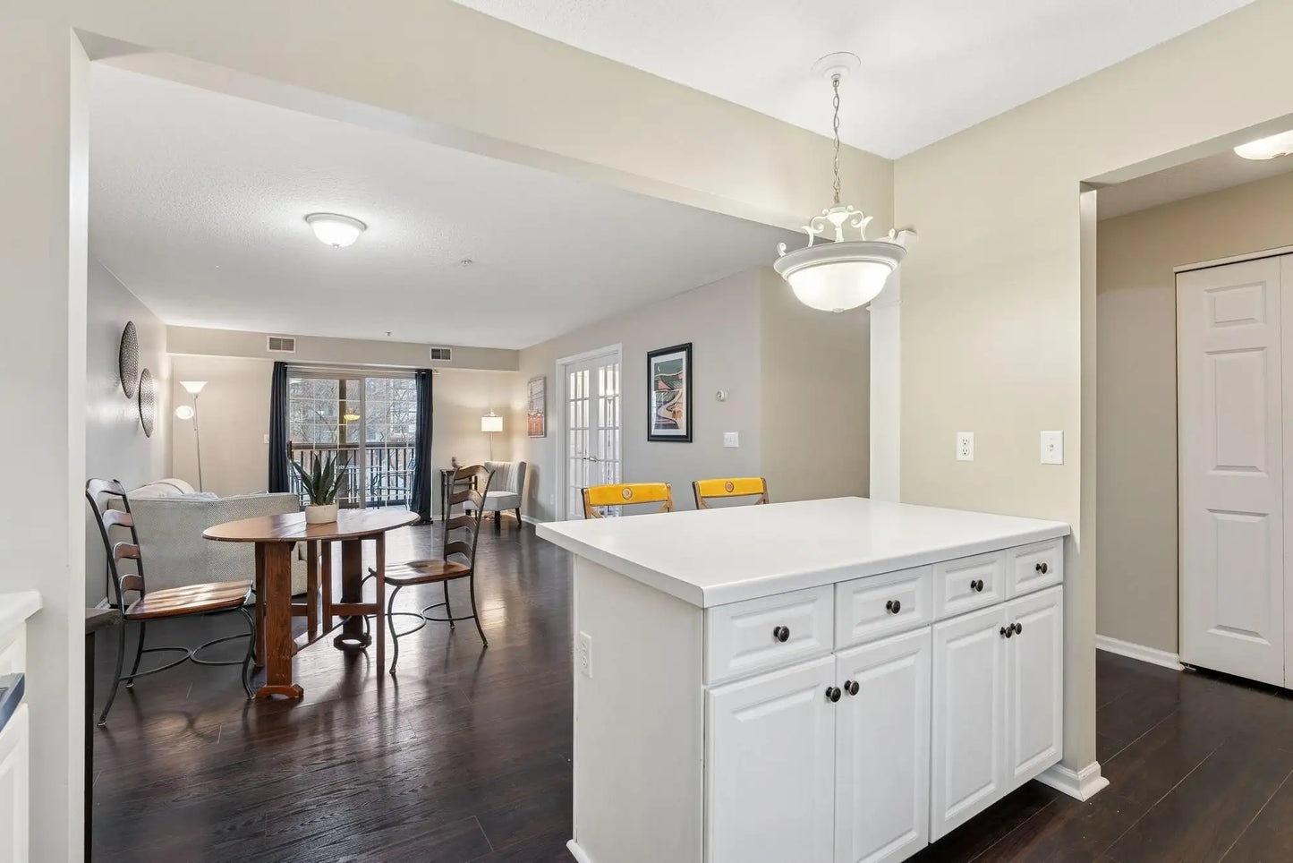 1350 Douglas Drive, Golden Valley, MN 55422