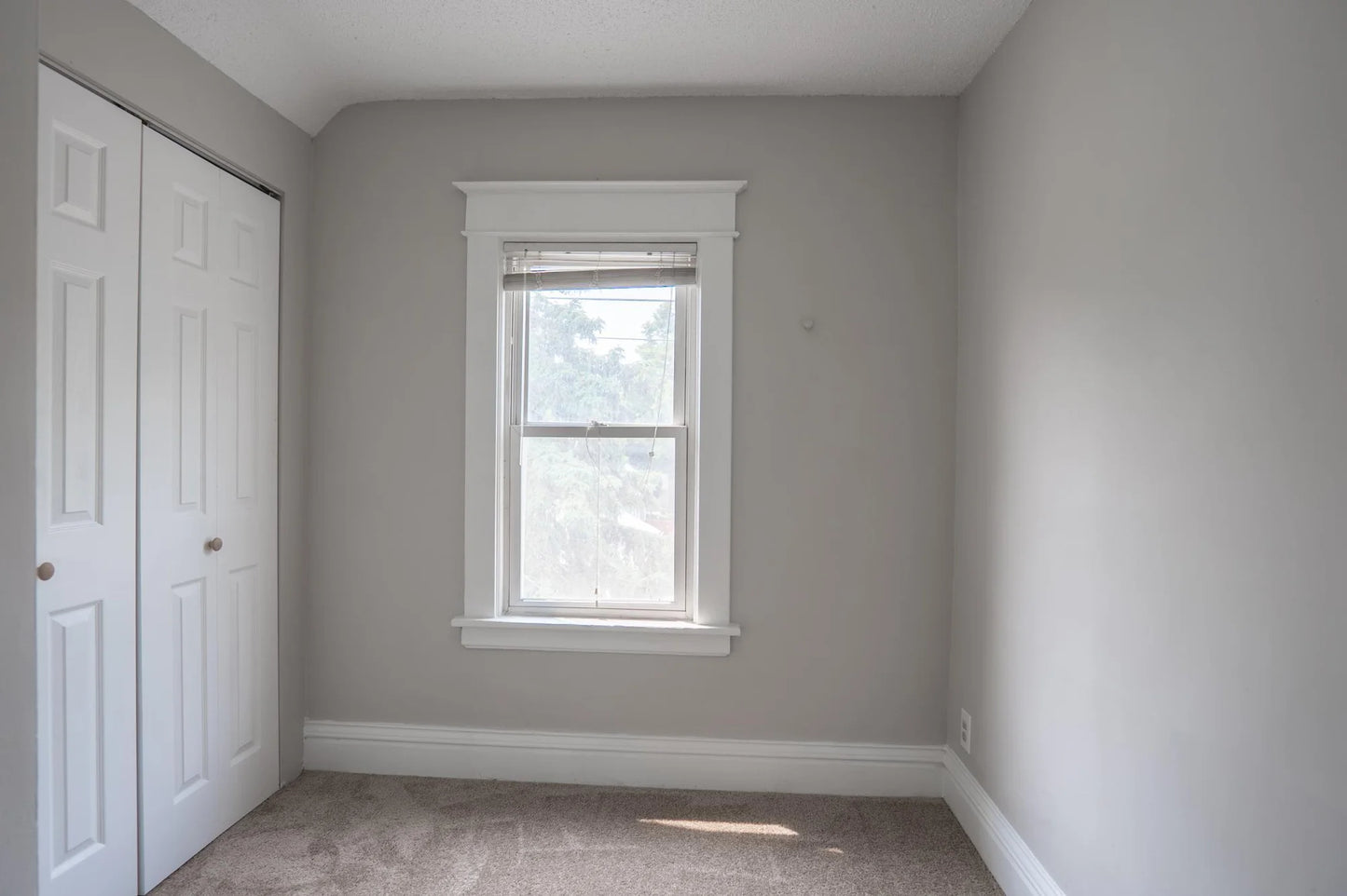 938 Cypress Street, Saint Paul, MN 55106