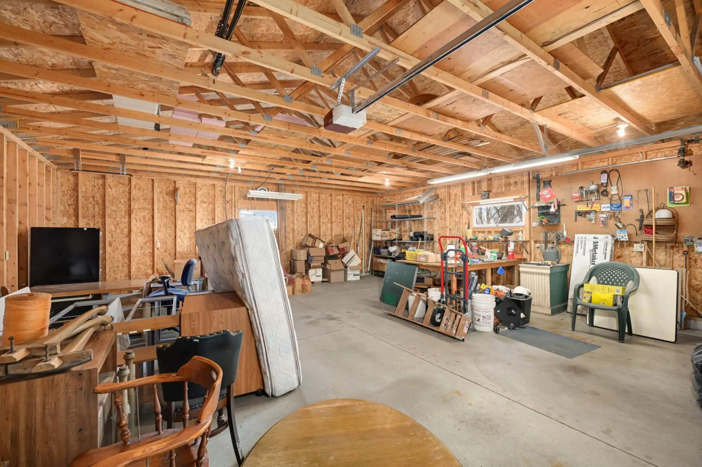 576 Lexington Parkway , Saint Paul, MN 55116
