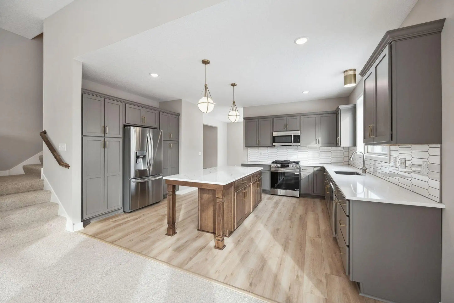 2015 Brookview Street, Shakopee, MN 55379