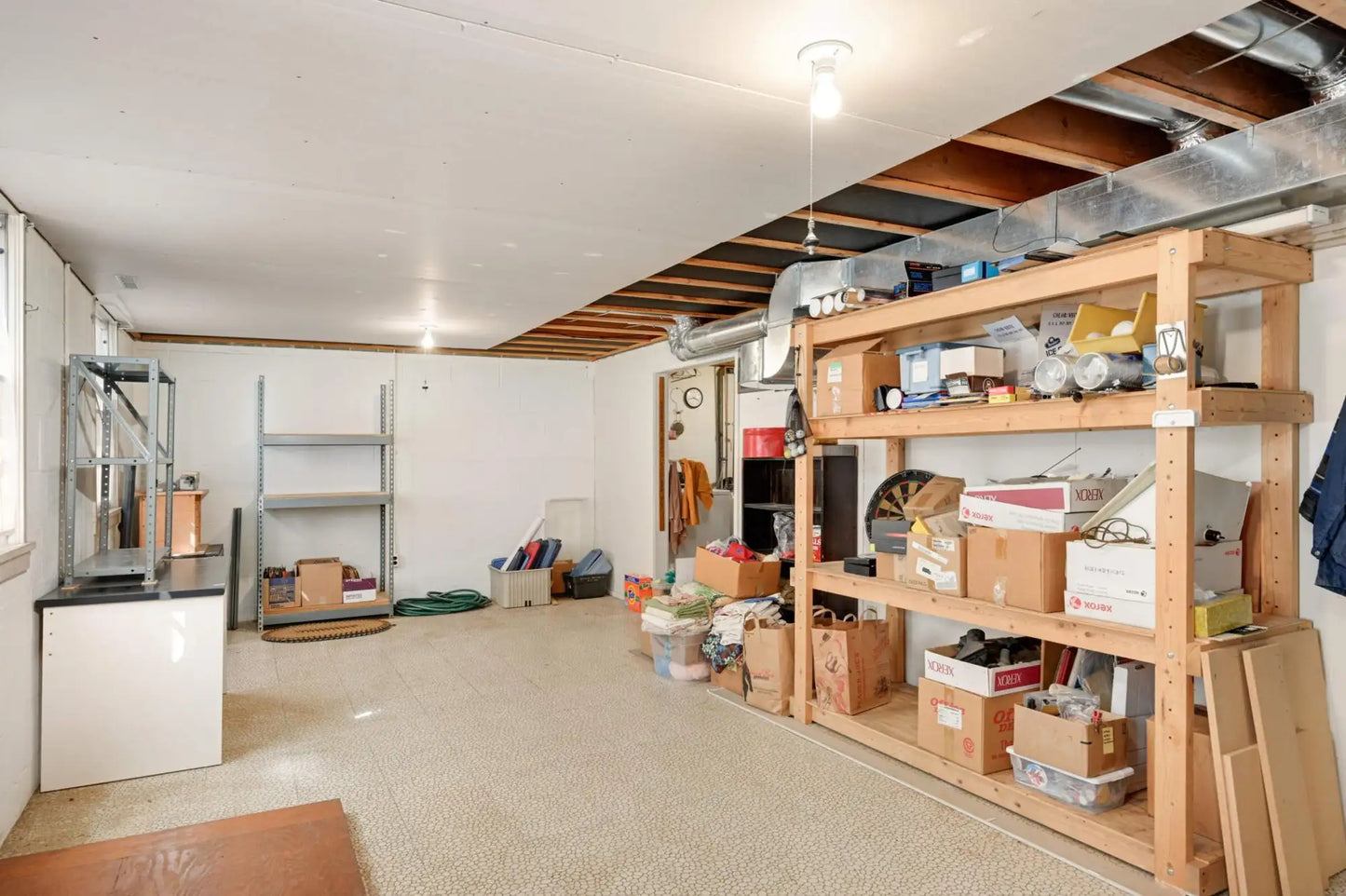 576 Lexington Parkway , Saint Paul, MN 55116