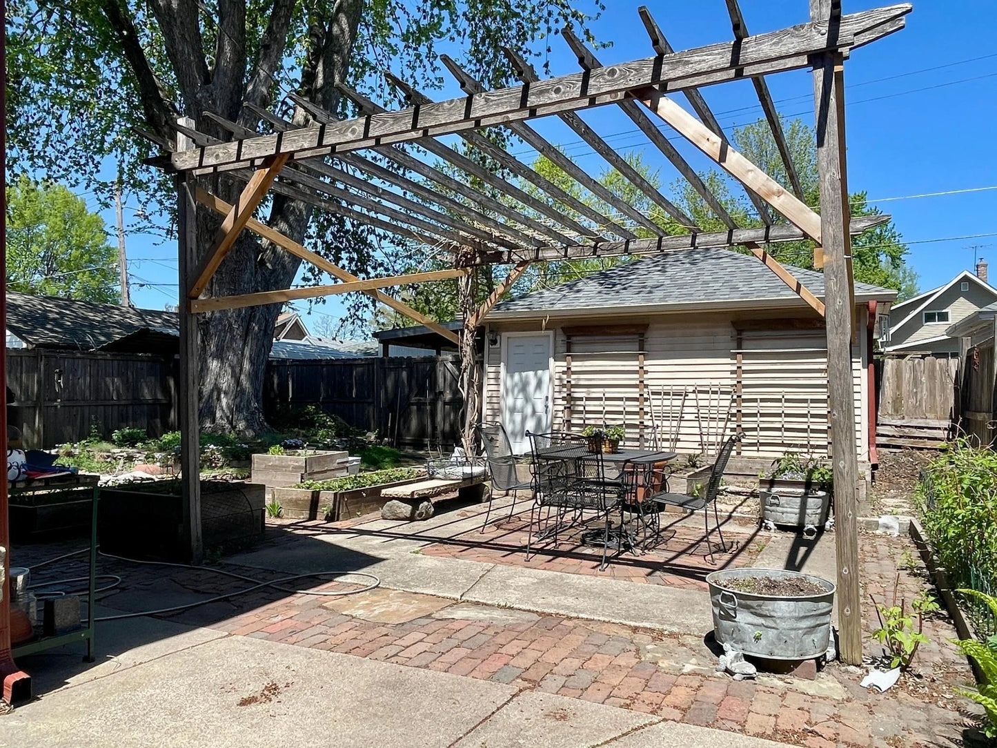 801 Juno Avenue, Saint Paul, MN 55102