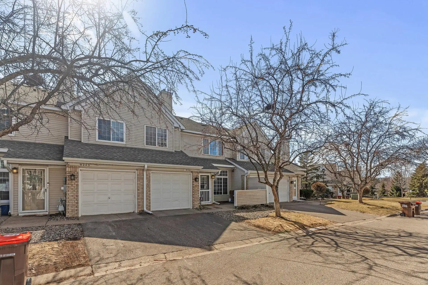9241 Troon Court, Woodbury, MN 55125