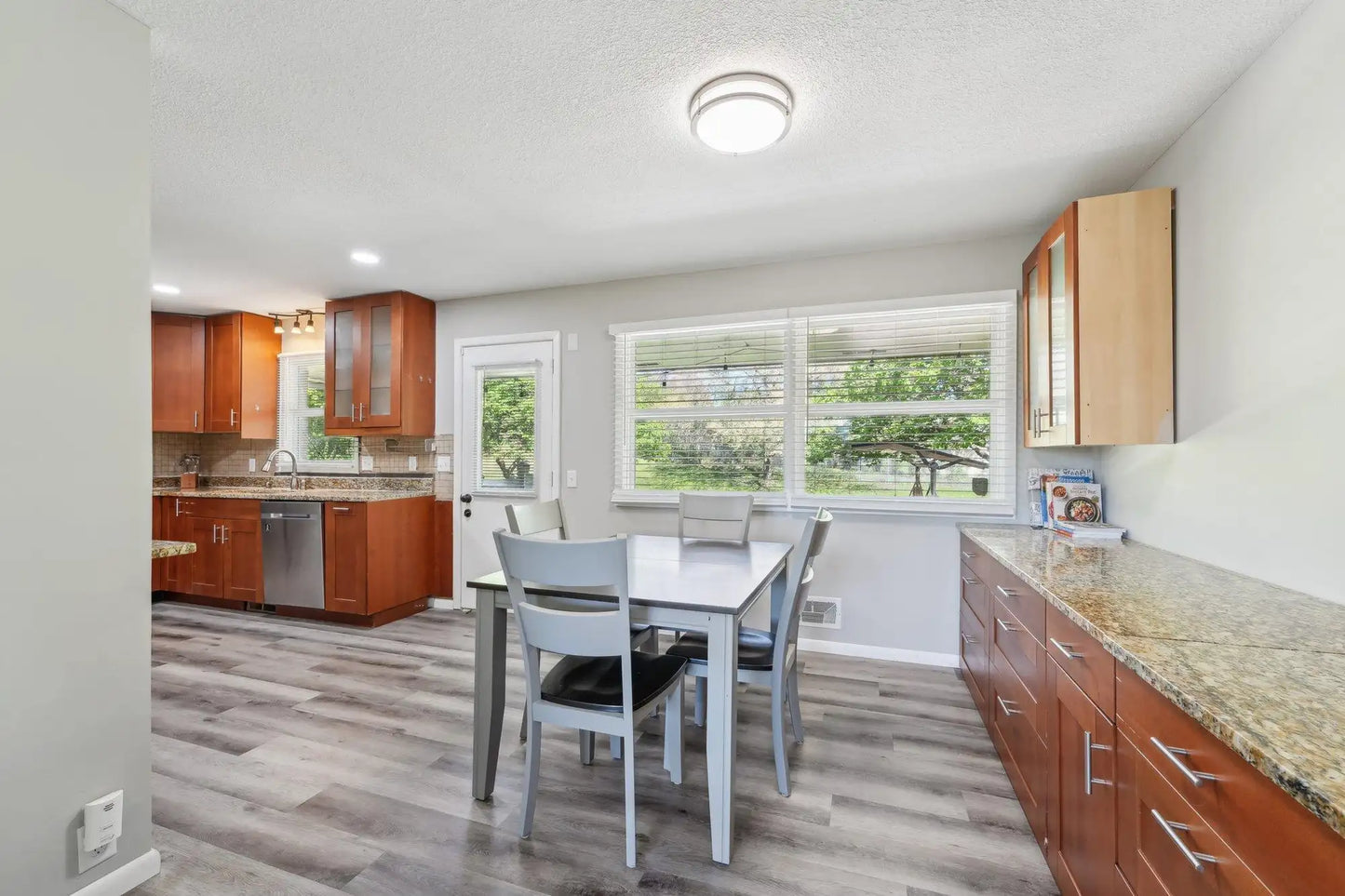 2120 Xanthus Lane, Plymouth, MN 55447