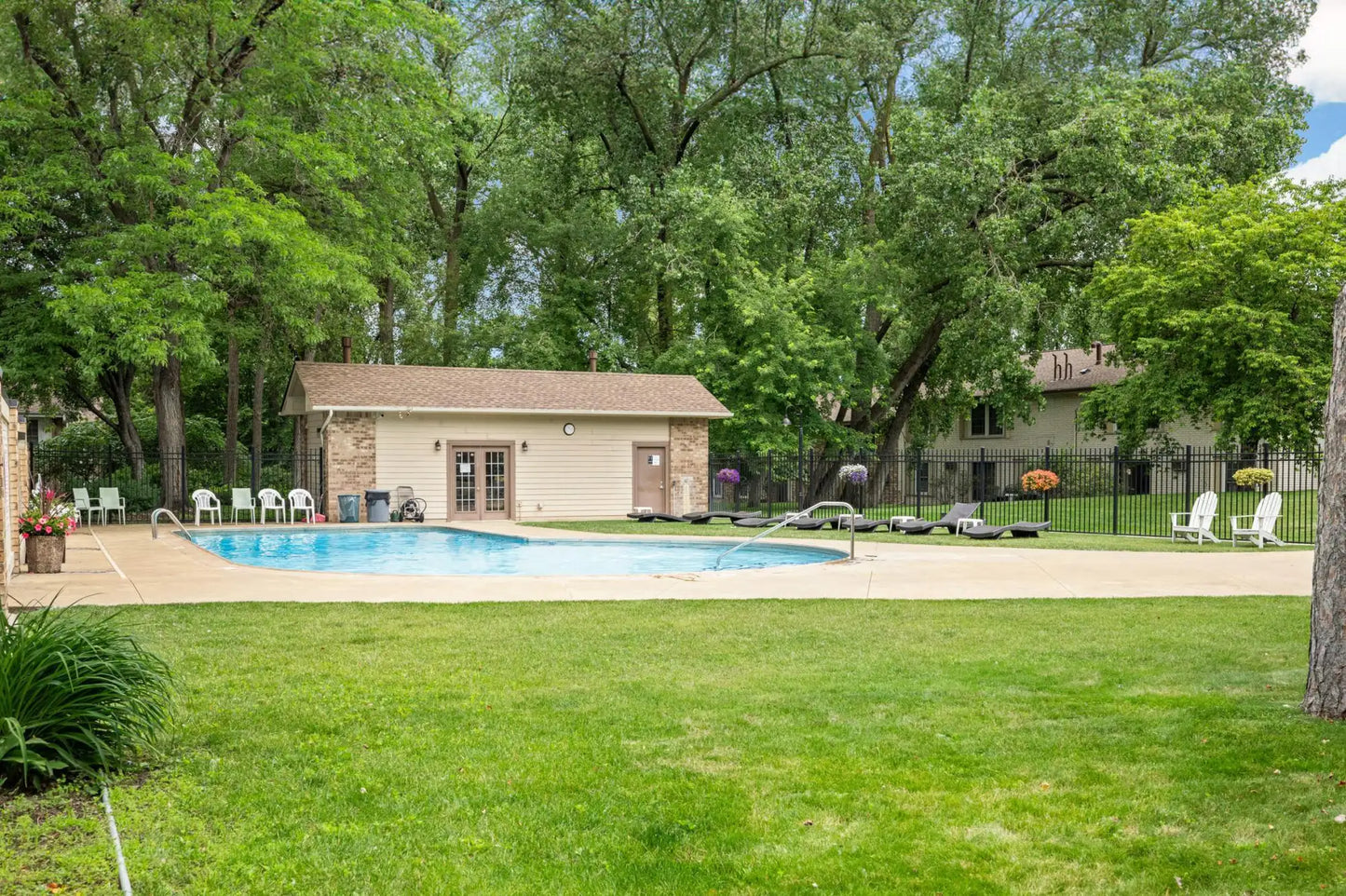 4508 Cedar Lake Road, Saint Louis Park, MN 55416