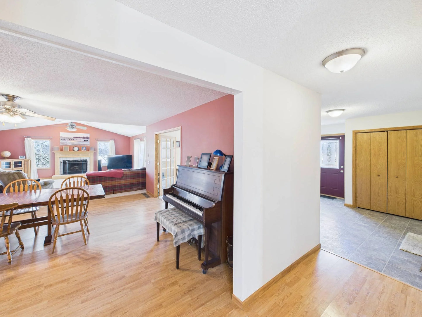 814 3rd Avenue, Saint Joseph, MN 56374