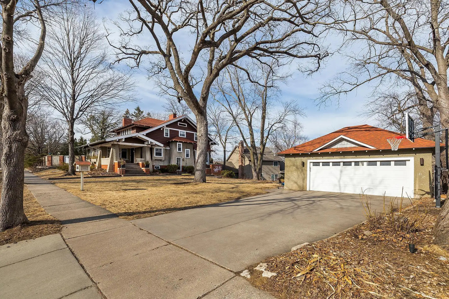 201 2nd Street, Excelsior, MN 55331