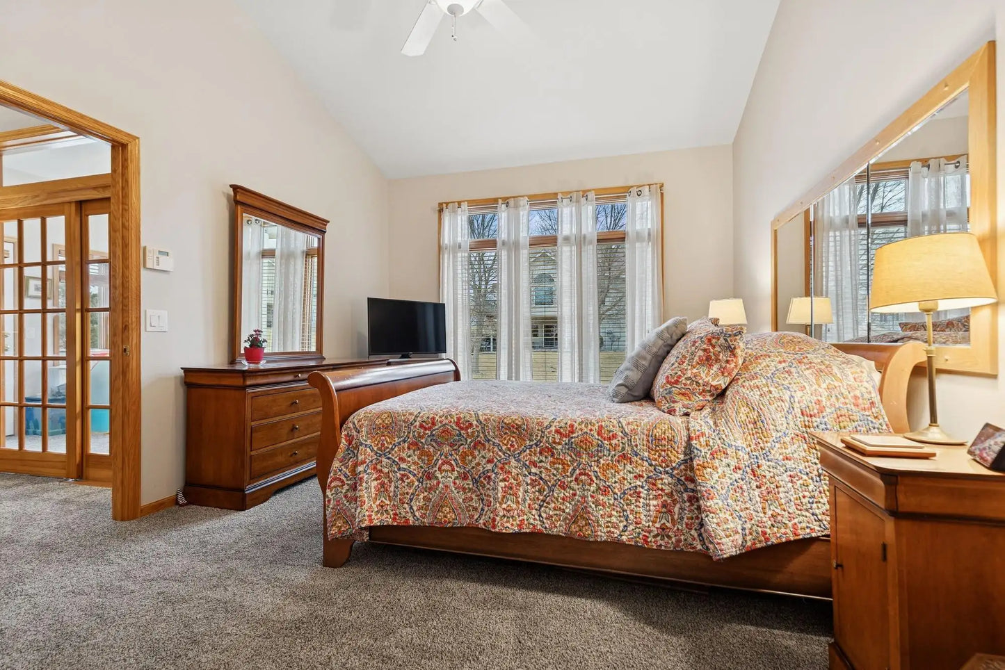 14331 Peninsula Point Drive, Savage, MN 55378
