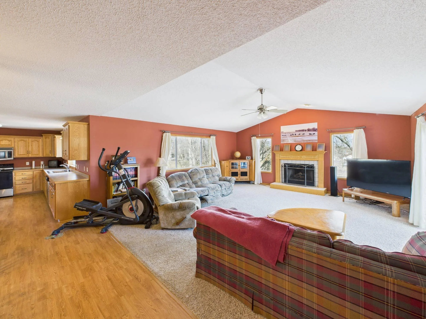 814 3rd Avenue, Saint Joseph, MN 56374