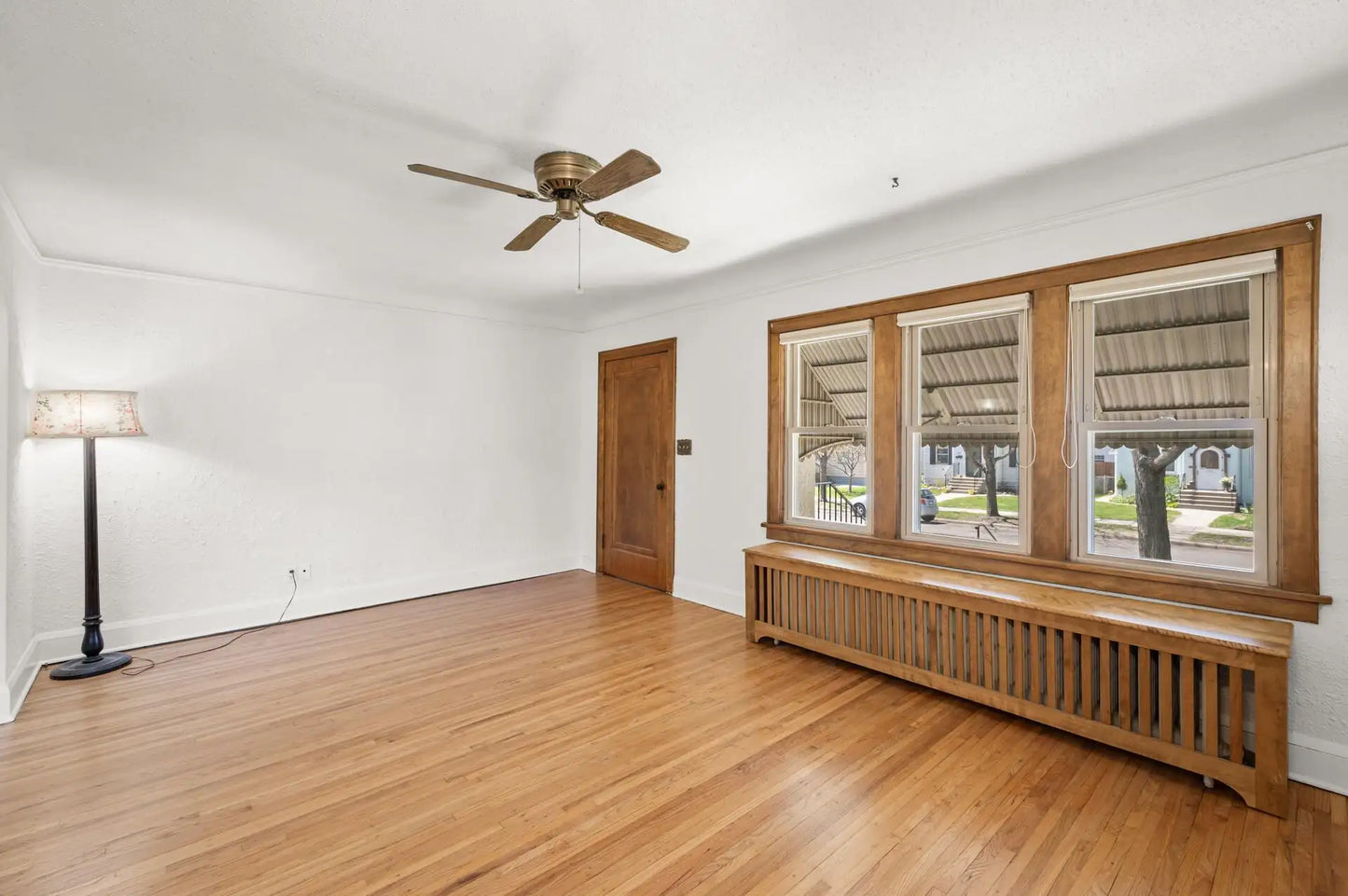 304 Warwick Street, Saint Paul, MN 55105