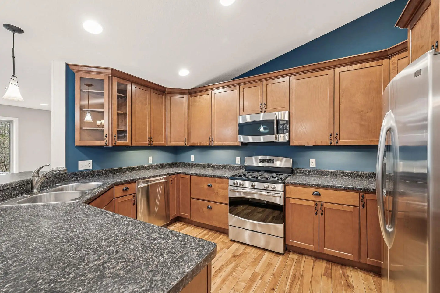 815 Ghostley Lane, Champlin, MN 55316