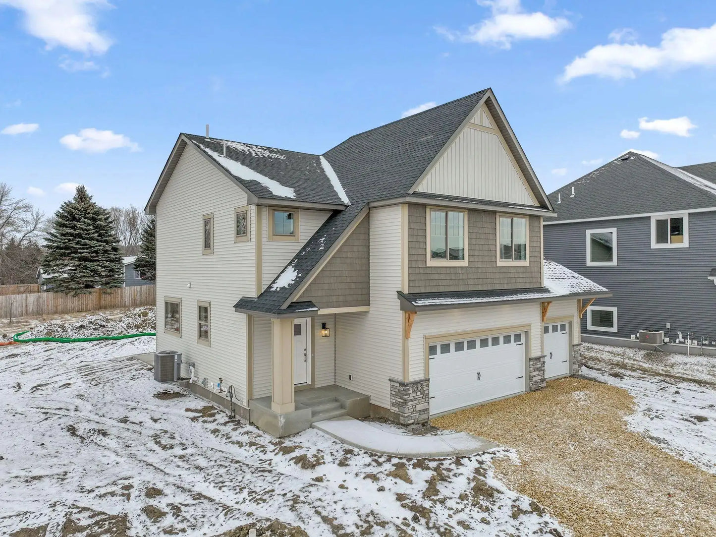 2015 Brookview Street, Shakopee, MN 55379