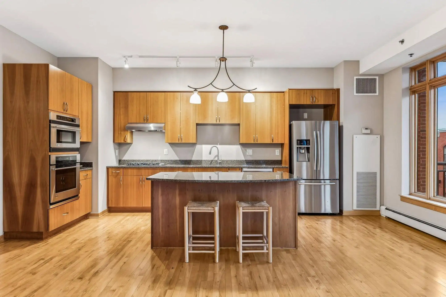 401 2nd Street, Minneapolis, MN 55401