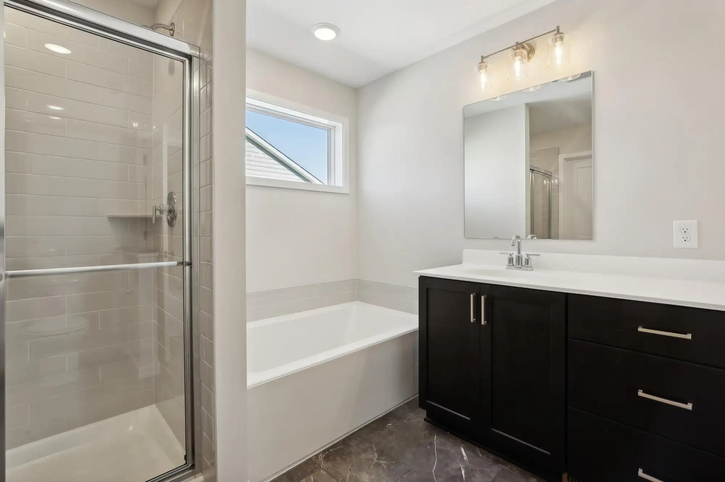 10115 Blackmoor Road, Woodbury, MN 55129