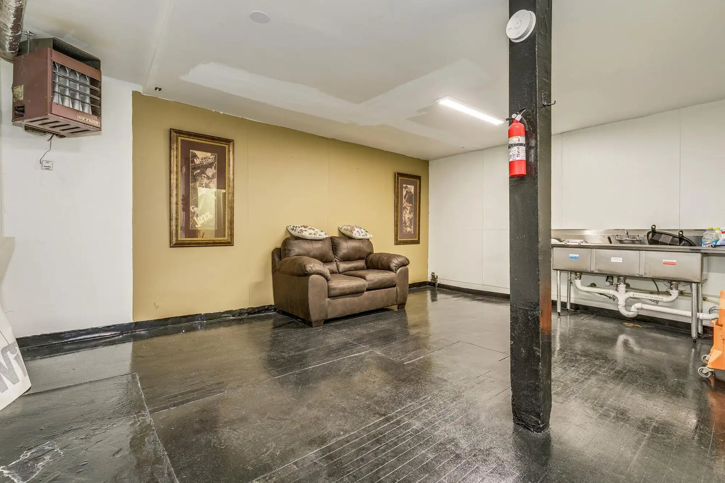 1500 Broadway Avenue, Minneapolis, MN 55411