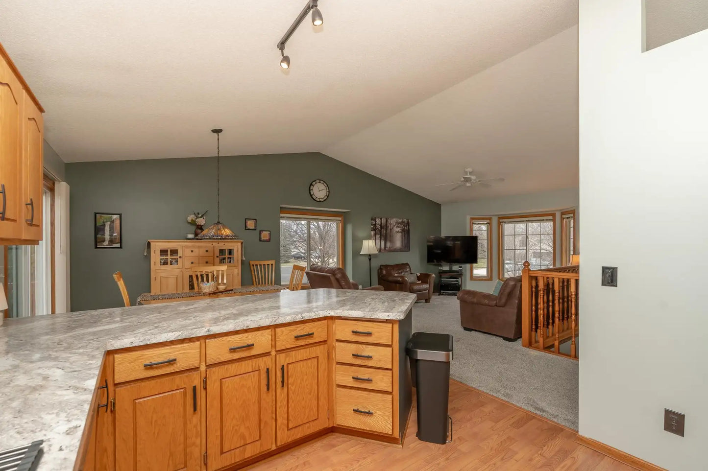 1326 Primrose Lane, Shakopee, MN 55379